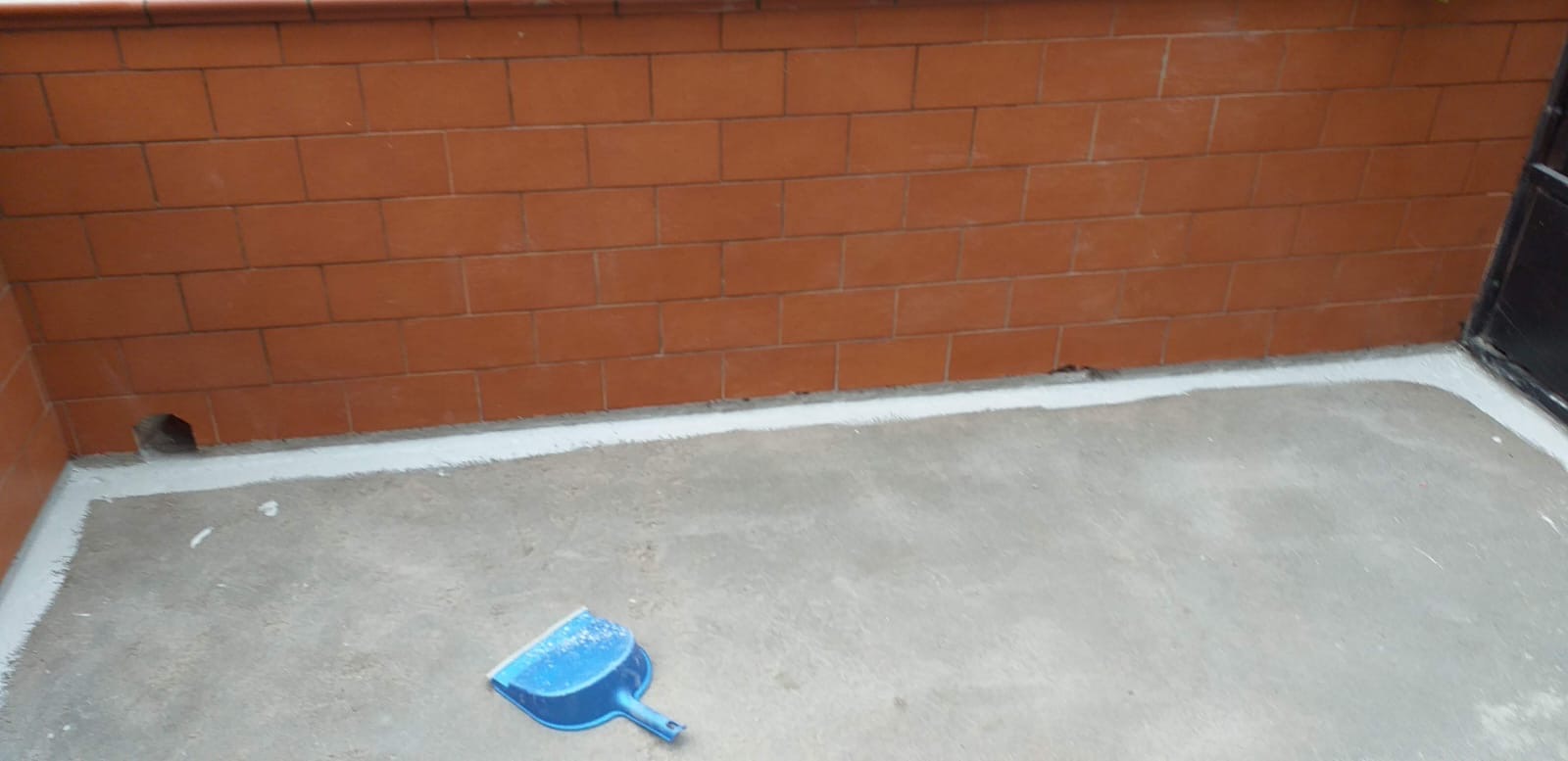 Preparazione fondo per pavimentazione terrazzo